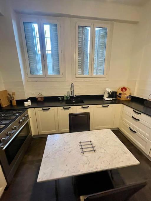 La Belle Epoque, Climatisation, Emplacement Ideal Apartment Каркасон Екстериор снимка