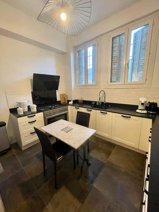 La Belle Epoque, Climatisation, Emplacement Ideal Apartment Каркасон Екстериор снимка